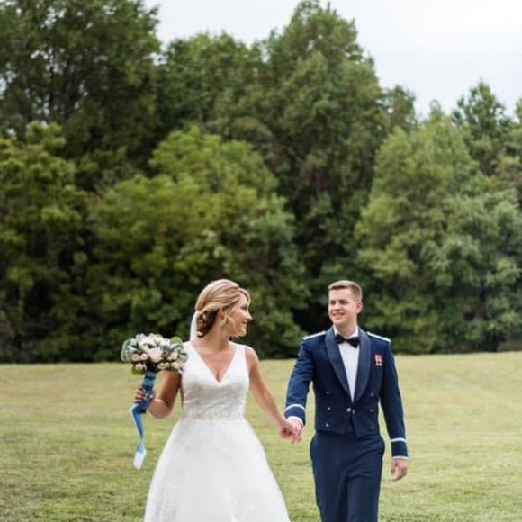 Meet your Posher, Katie - Picture 3 of 5